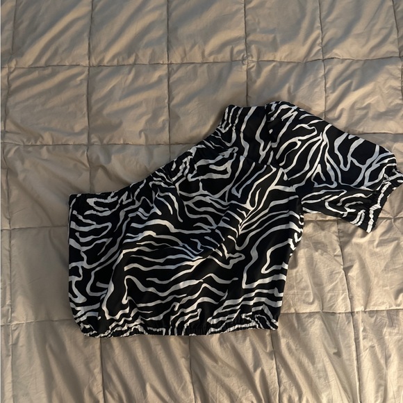 NWOT Rails Evy Top - Picture 2 of 3